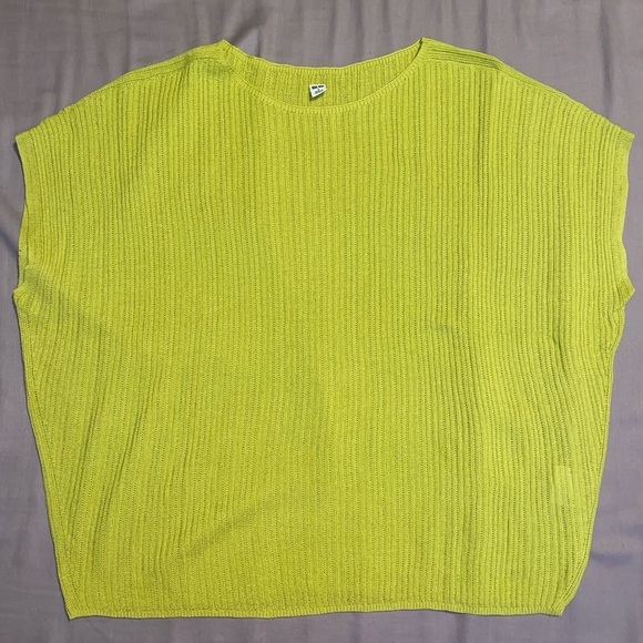 Uniqlo sheer top - Picture 2 of 6